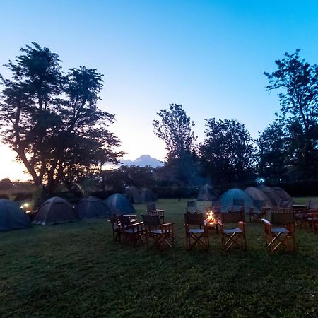 Charming Eco-Homestay Near Kilimanjaro International Airport アルーシャ エクステリア 写真