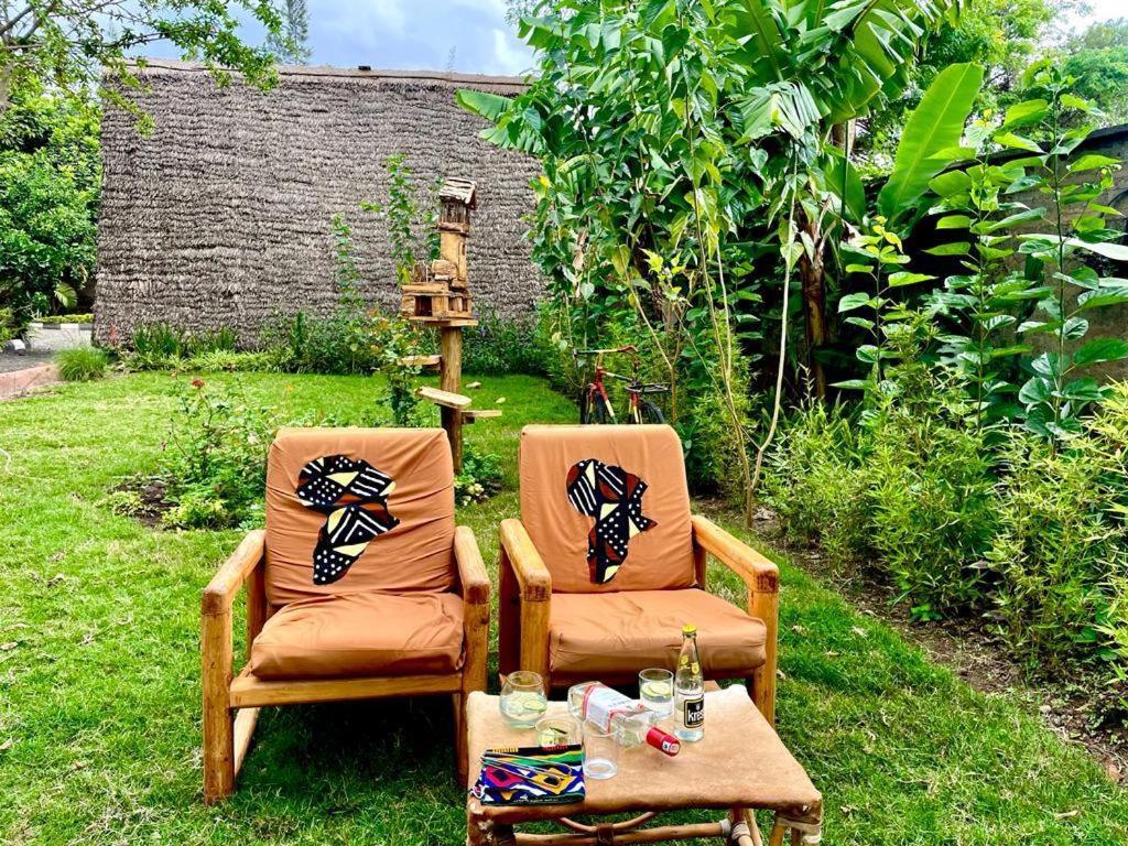 Charming Eco-Homestay Near Kilimanjaro International Airport アルーシャ エクステリア 写真