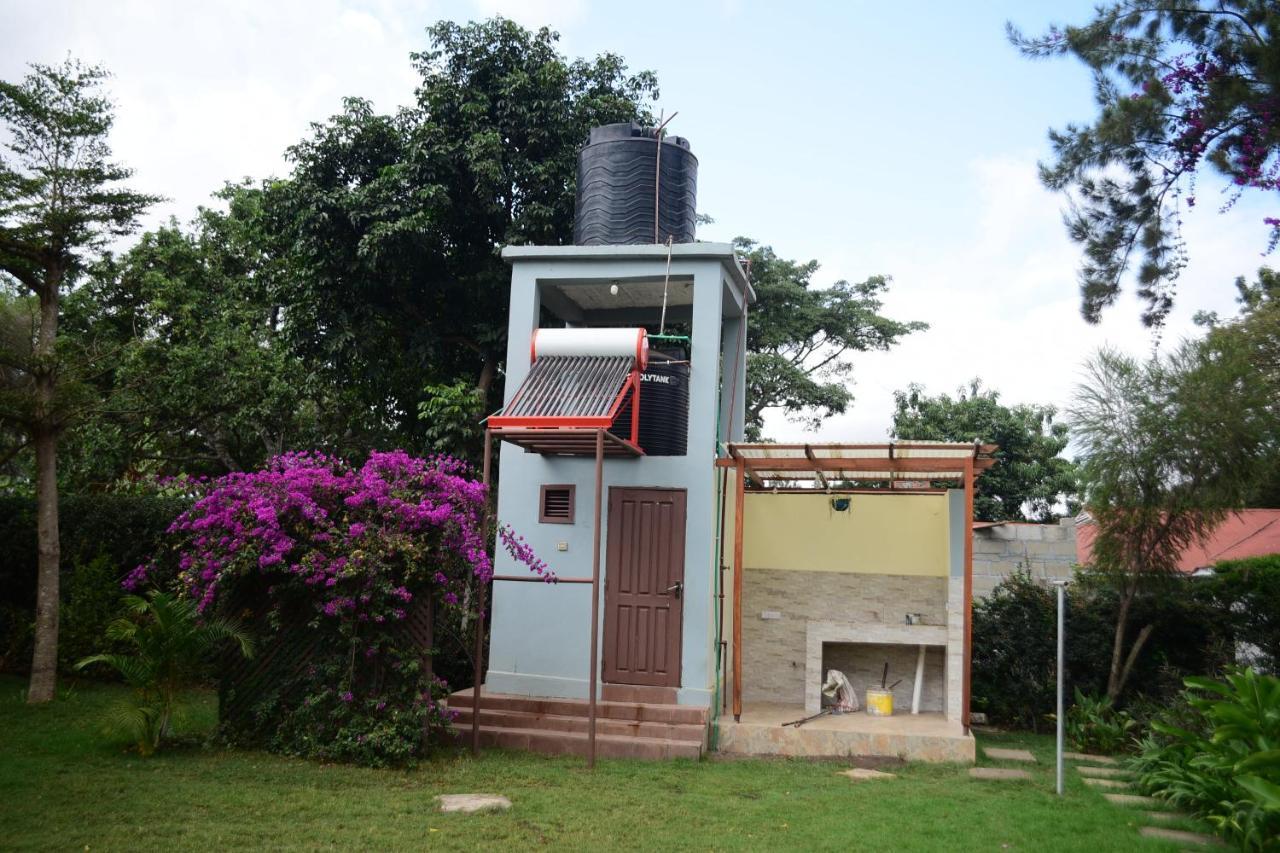 Charming Eco-Homestay Near Kilimanjaro International Airport アルーシャ エクステリア 写真