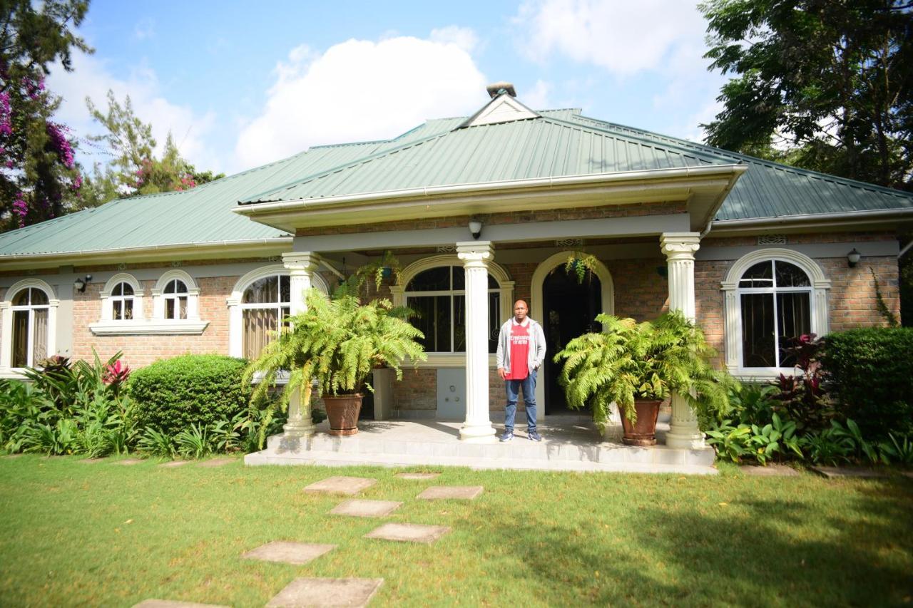Charming Eco-Homestay Near Kilimanjaro International Airport アルーシャ エクステリア 写真